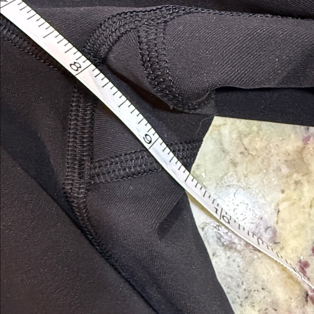 Lululemon Pace Rival Crop 22" Black Luxtreme Leggings Size 4 - Picture 8 of 9